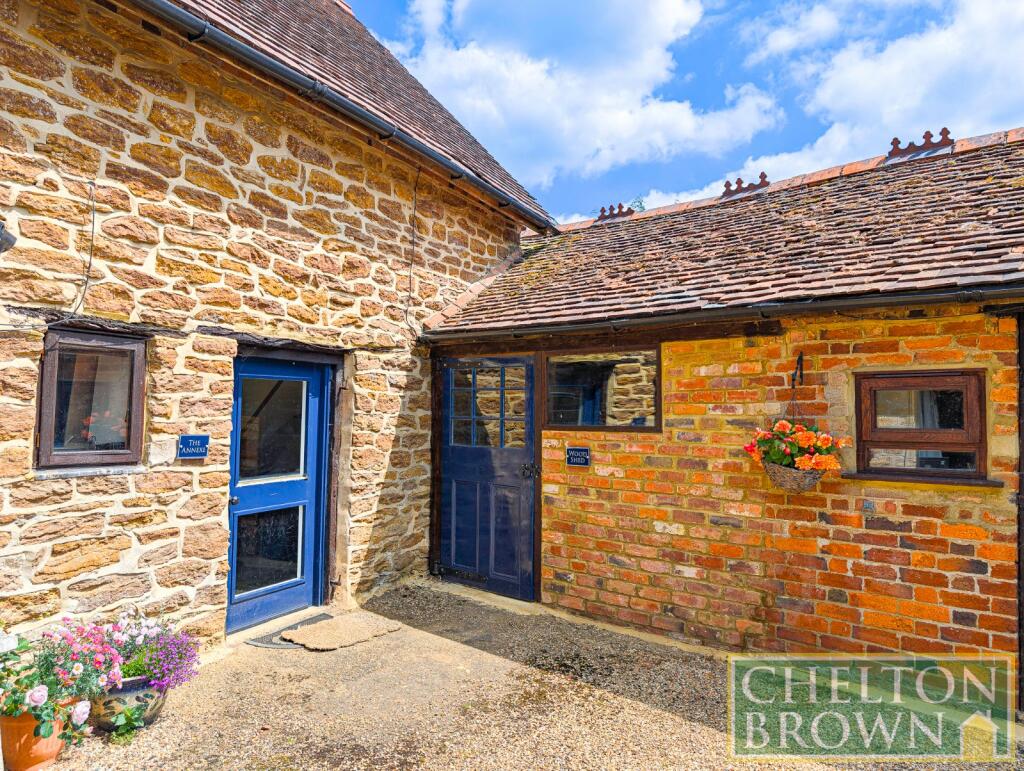 Main image of property: Elder Stubbs Farm, Staverton Road, Daventry, NN11