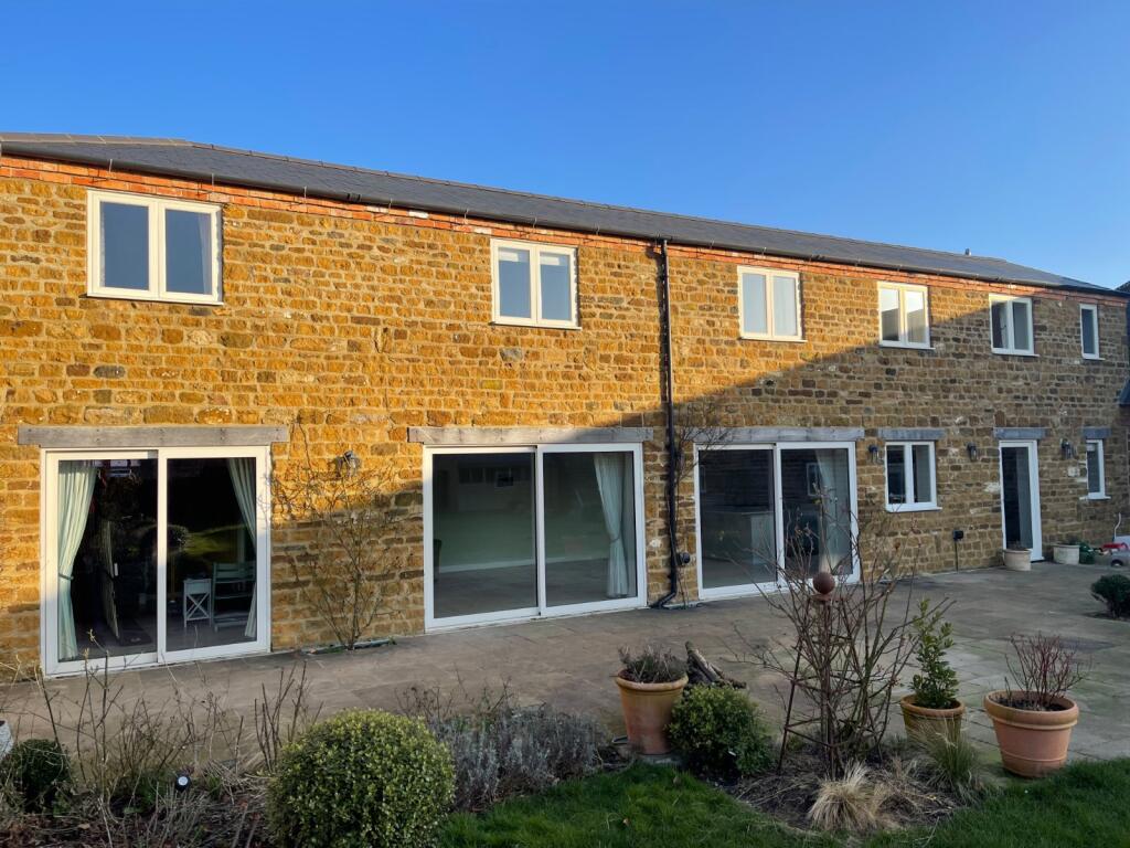 Main image of property: Charwelton Road, Preston Capes, Daventry, Northamptonshire, NN11