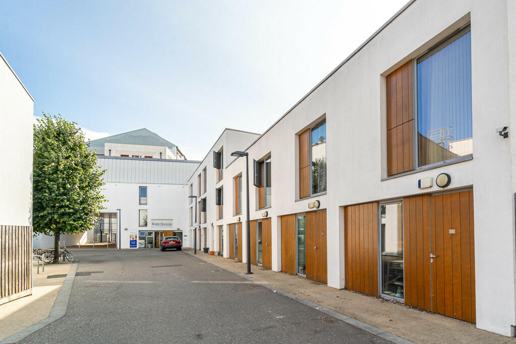 2 bedroom terraced house for sale in Stadium Mews, Highbury Square