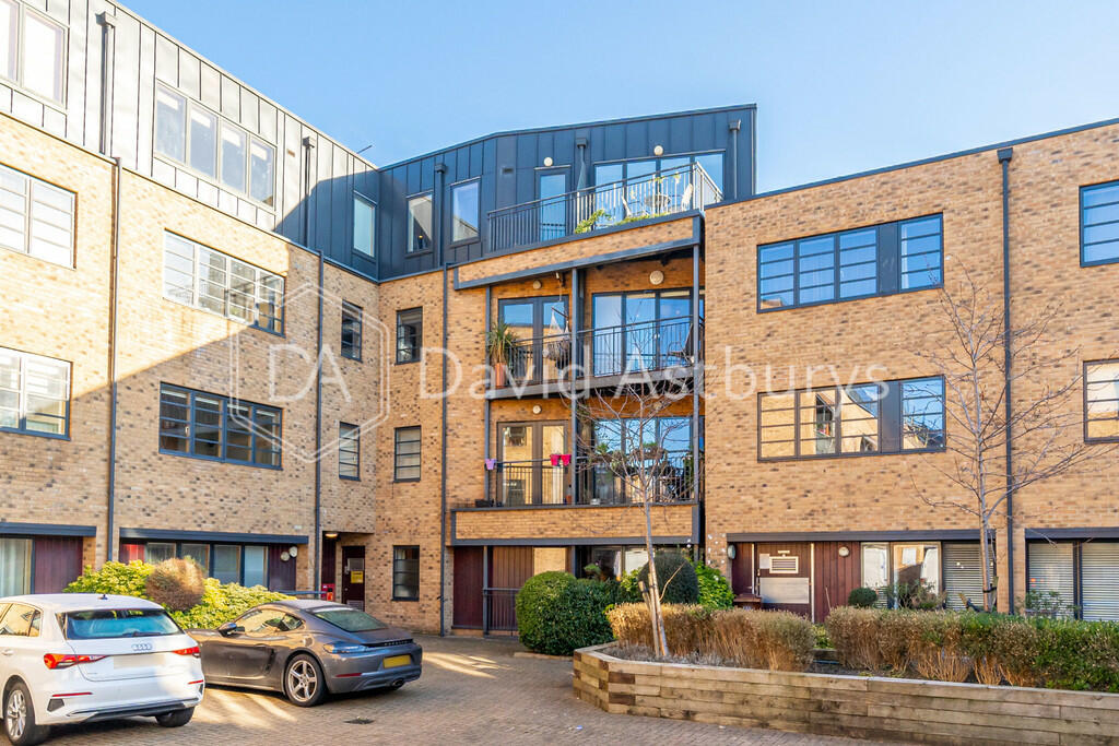 1 bedroom flat for sale in Mildmay Avenue, Islington, London, N1