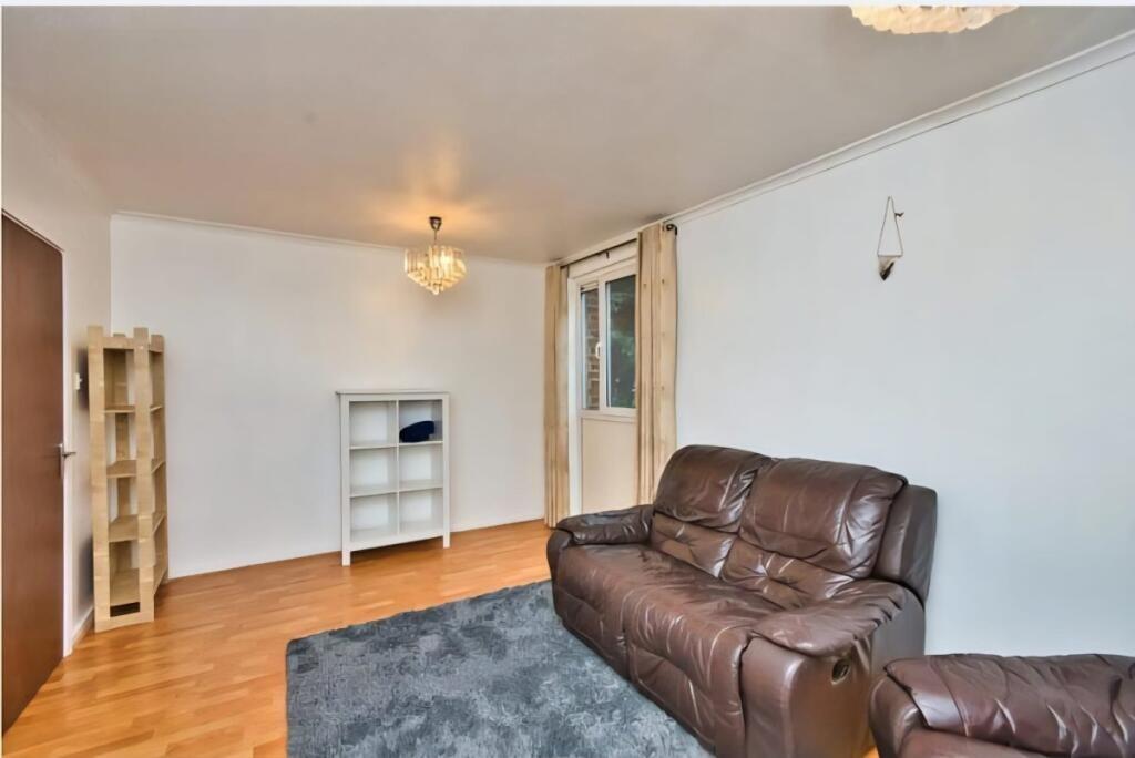 Main image of property: Roman Road, Bethnal Green