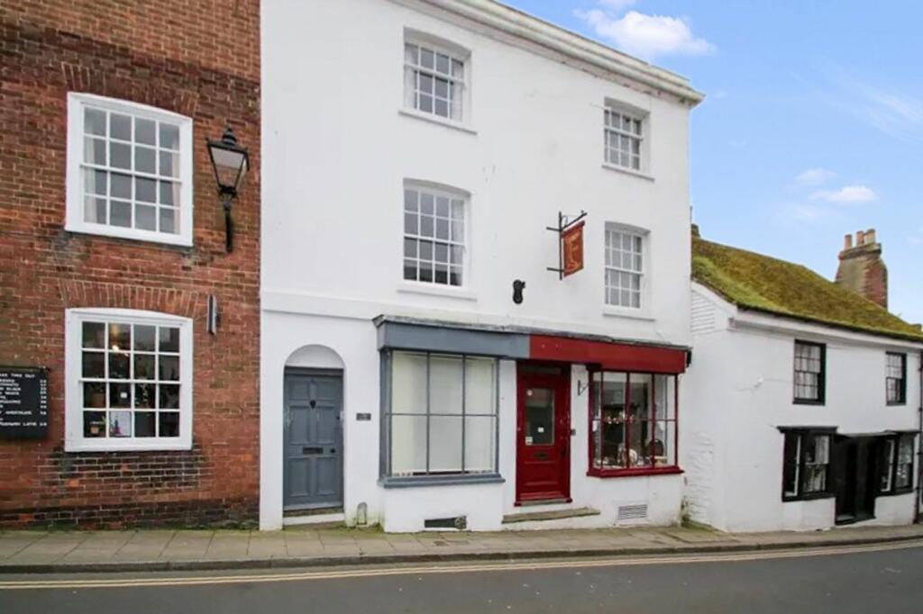 2 bedroom terraced house for sale in The Mint, Rye, TN31