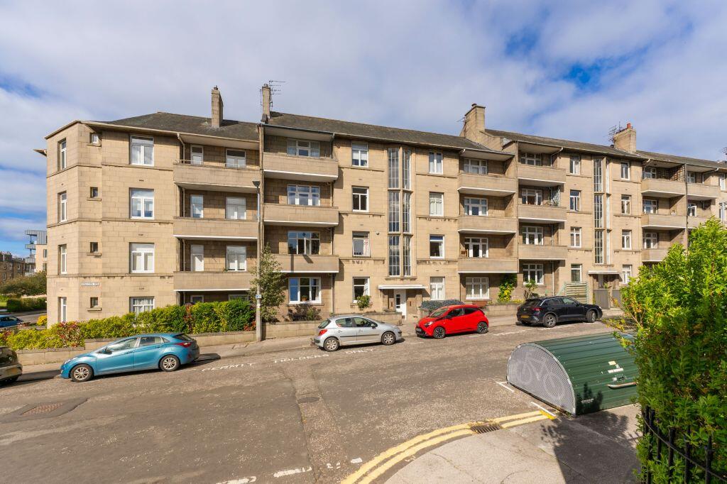 Main image of property: 6/6 Falcon Road, Morningside, EH10 4AH