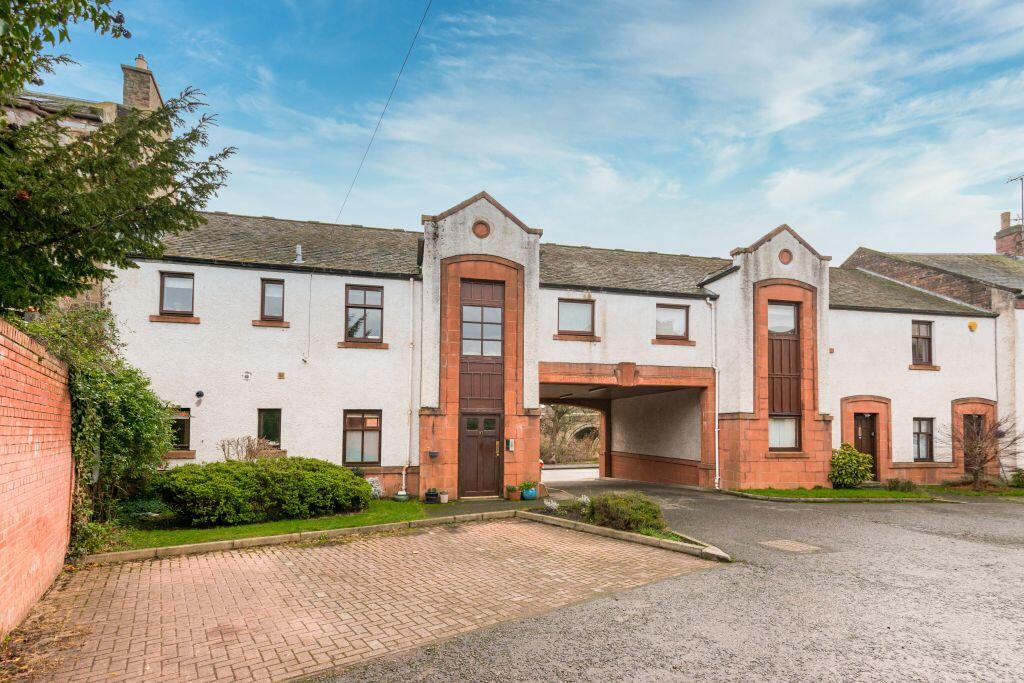 Main image of property: 37C Eskside West, Musselburgh, EH21 6PR