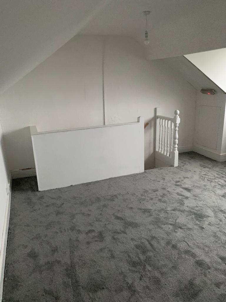 5 bedroom house for rent in Downend Road, Bristol, BS16