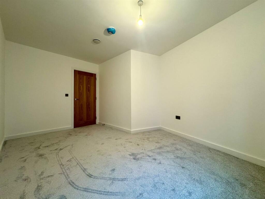 Additional property image - 6 Camden Drive, Birmingham