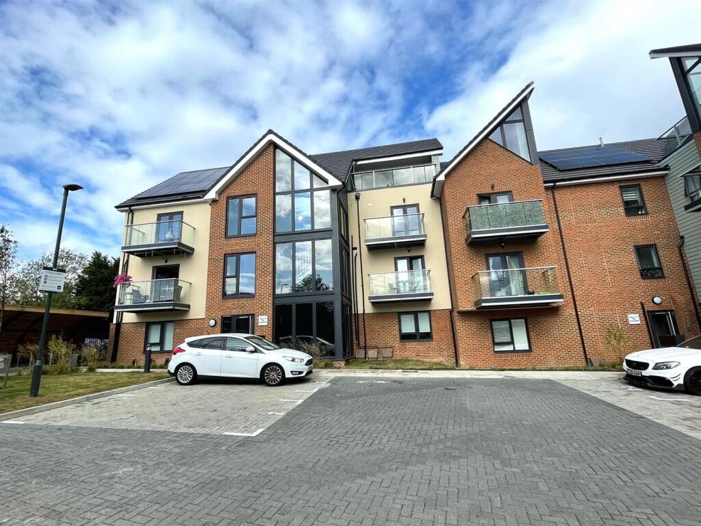 Main image of property: Eastwood Road, Rayleigh