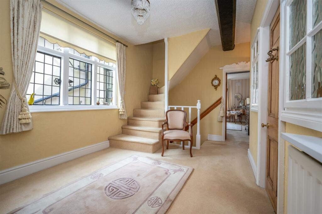 4 bedroom house for sale in Henley Street, Alcester, B49