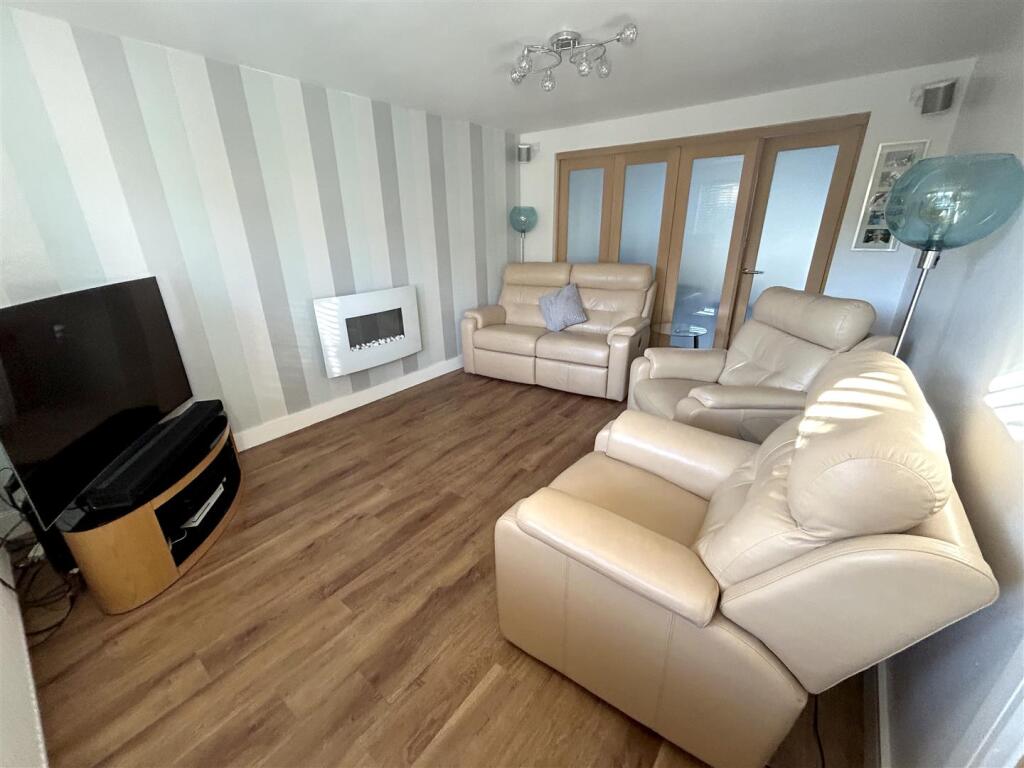 Additional property image - Mill Close, Broom, Alcester
