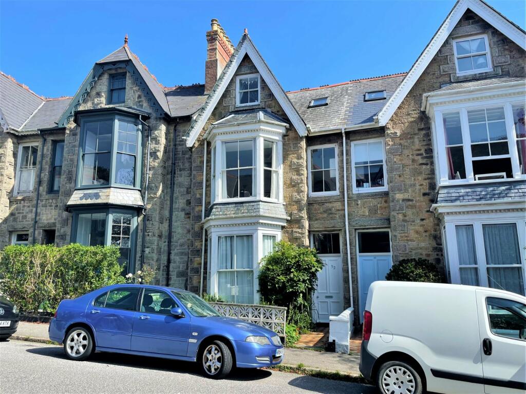 2 bedroom flat for sale in Morrab Road, Penzance TR18