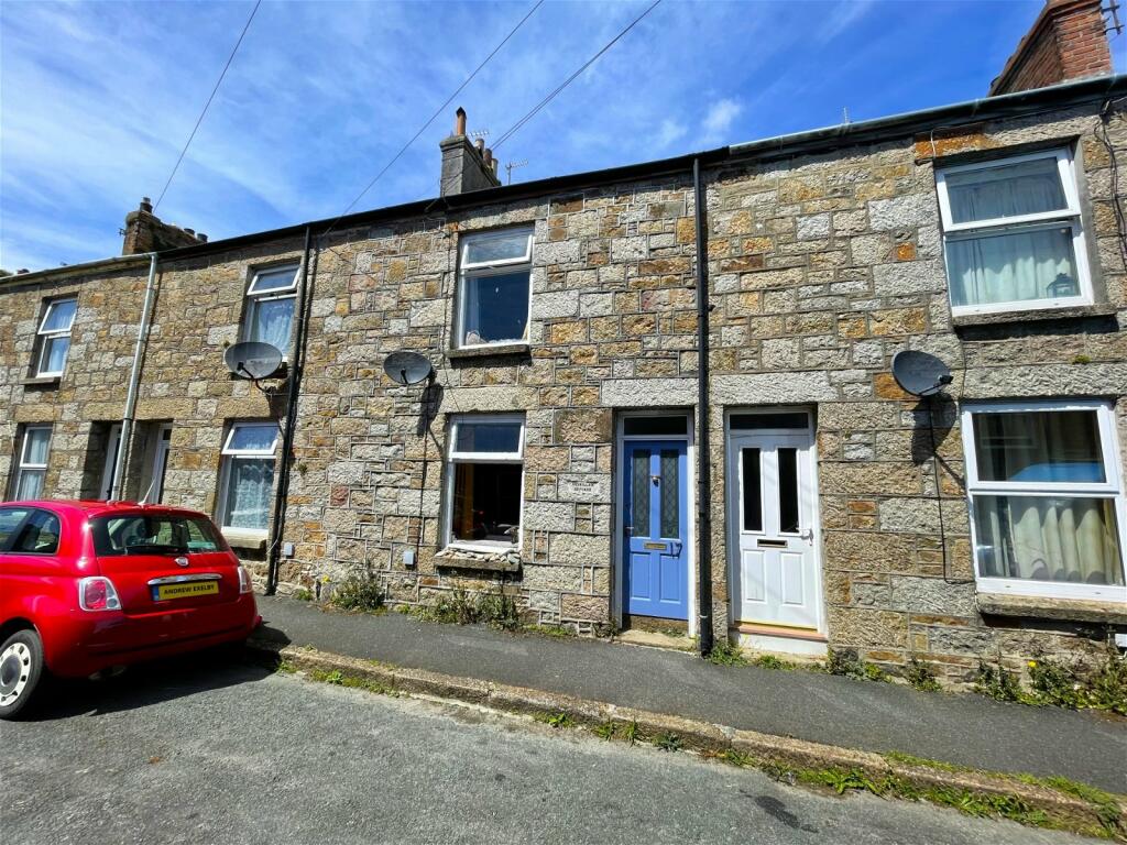 3 bedroom terraced house for sale in Alverne Buildings, Penzance TR18