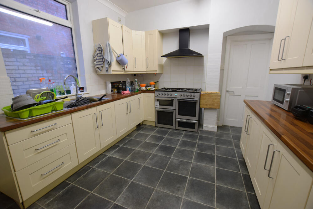 1 bedroom house share for rent in Birchfield Road, Abington, Northampton, NN1
