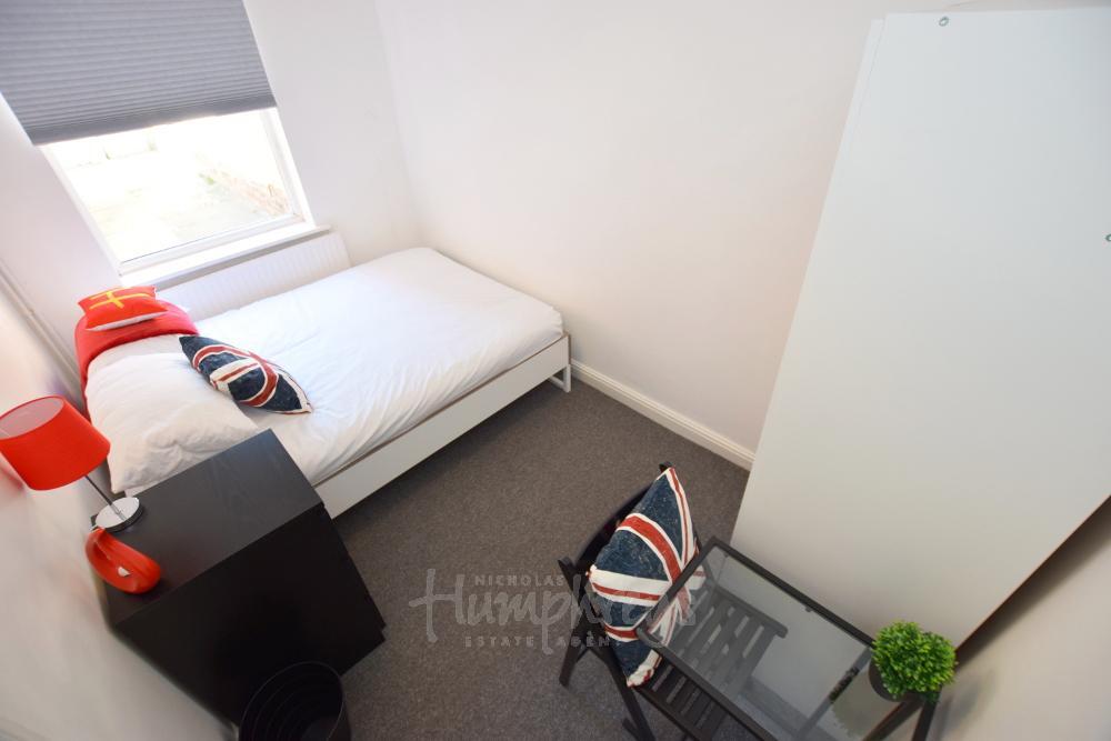 Main image of property: Queens Road, Abington, Northampton, NN1