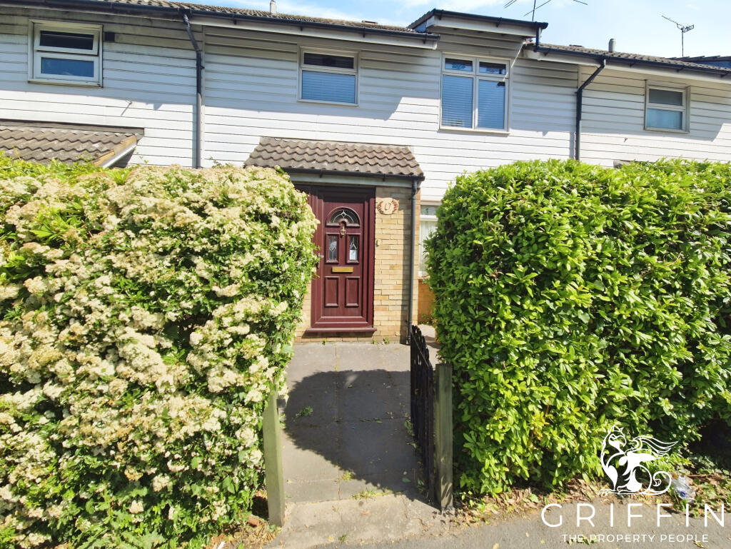 Main image of property: High Road, Pitsea, SS13