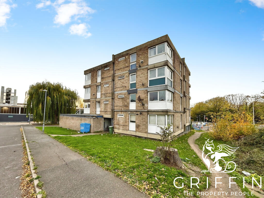 Main image of property: Danacre, Laindon, Basildon, SS15