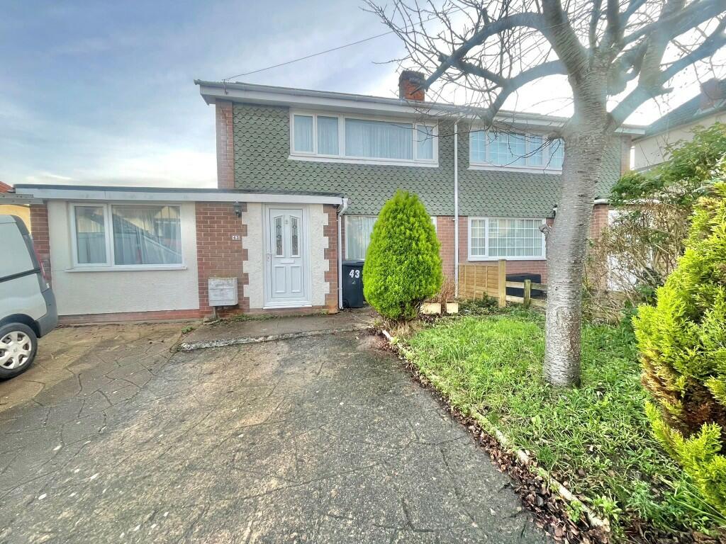 4 bedroom semidetached house for sale in Poundfield Road, Minehead