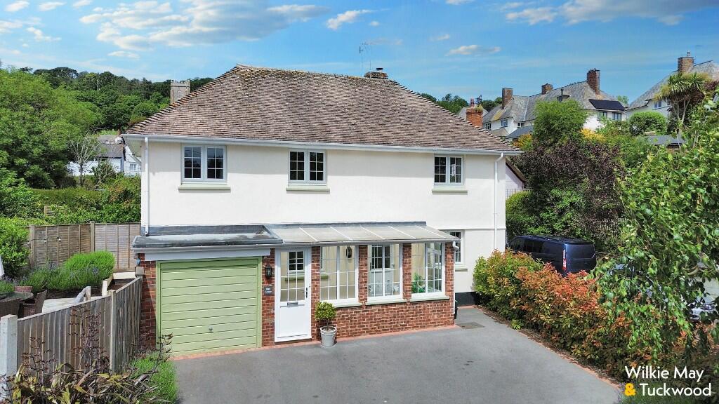 Main image of property: Middle Street, Minehead, Somerset, TA24