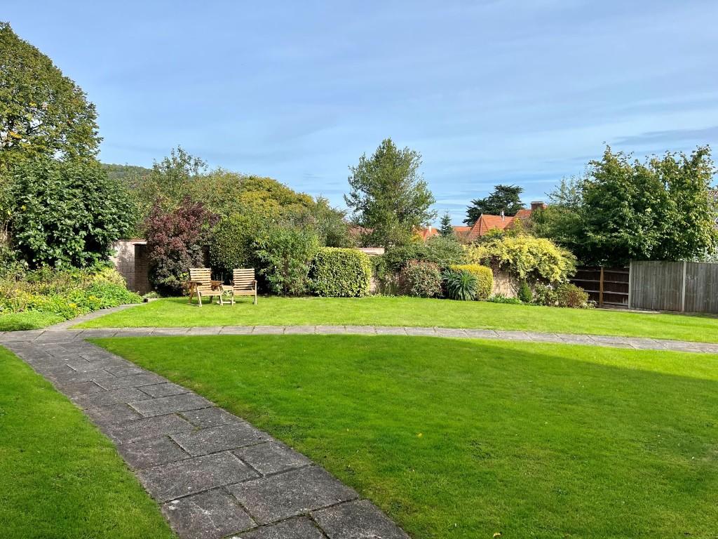 1 bedroom apartment for sale in Bernard Crescent, Minehead, Somerset, TA24