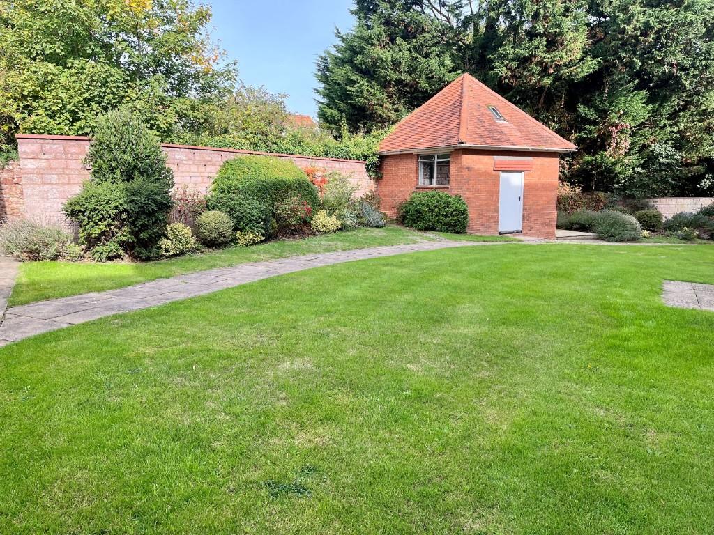 1 bedroom apartment for sale in Bernard Crescent, Minehead, Somerset, TA24