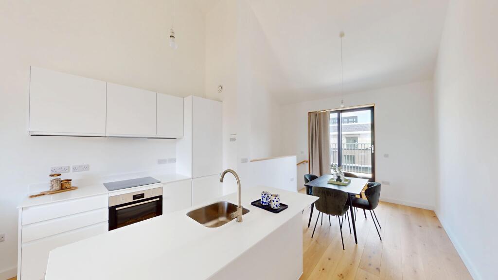 Main image of property: 21 South Bank Walk, Leeds, West Yorkshire, LS10