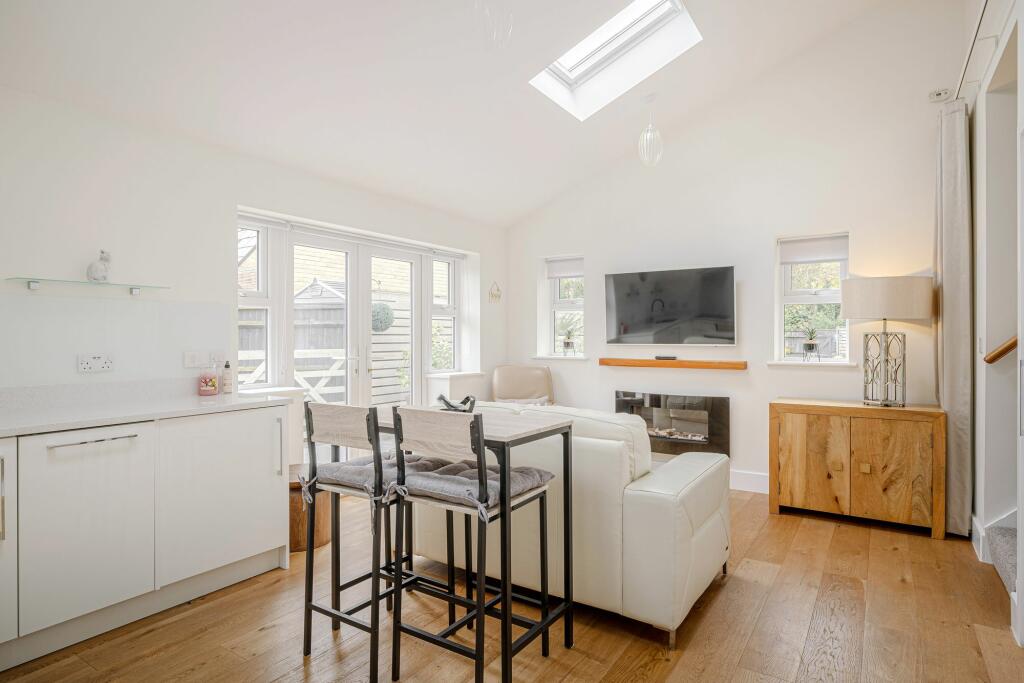 Additional property image - Gill Edge, Stansted, CM24