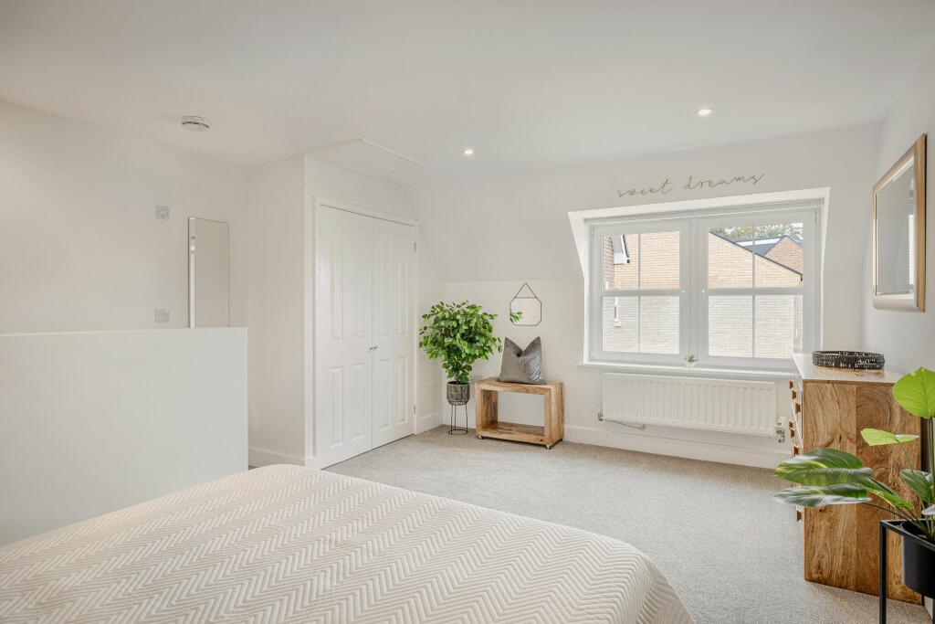 Additional property image - Gill Edge, Stansted, CM24