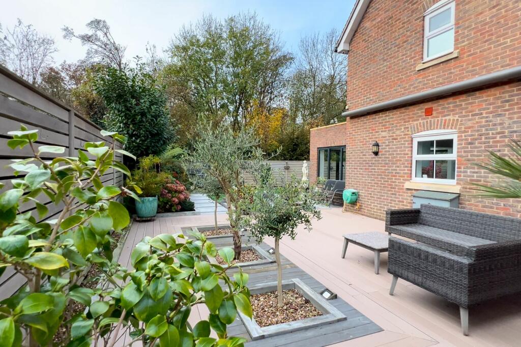 Additional property image - Gill Edge, Stansted, CM24