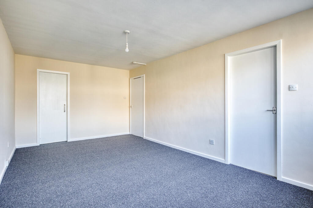 Main image of property: 103 La Porte Precinct, Grangemouth, FK3