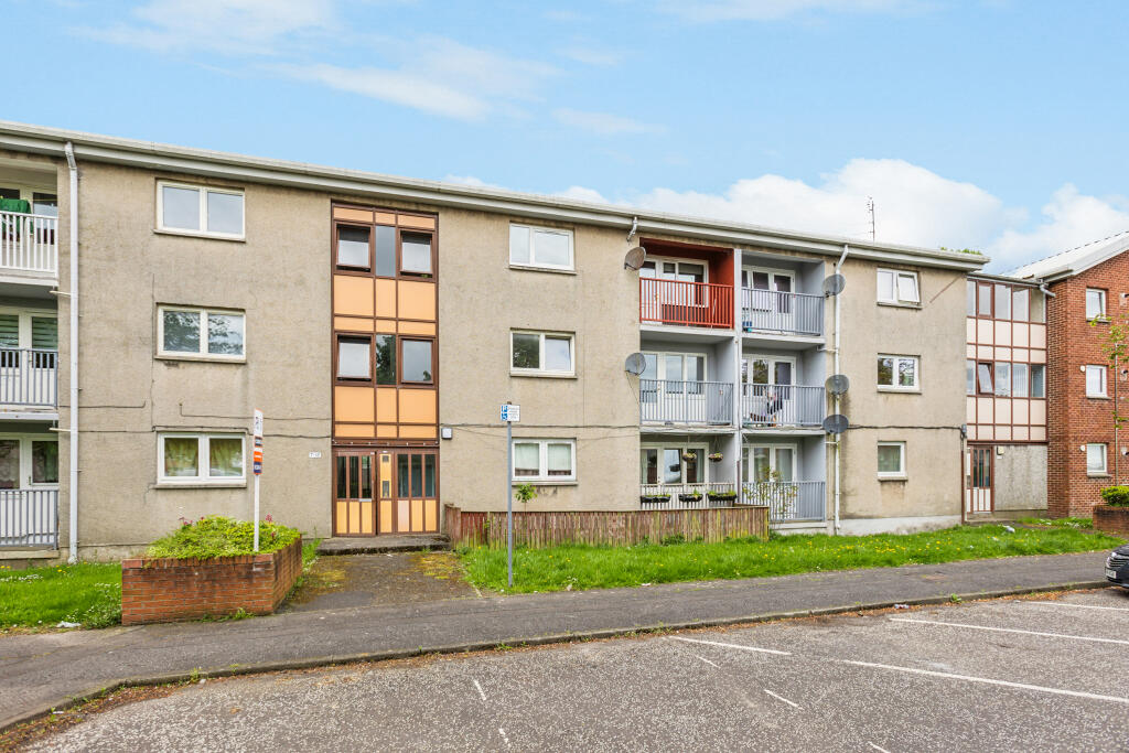 2 bedroom flat for sale in 11 Cultenhove Crescent, Grangemouth, FK3