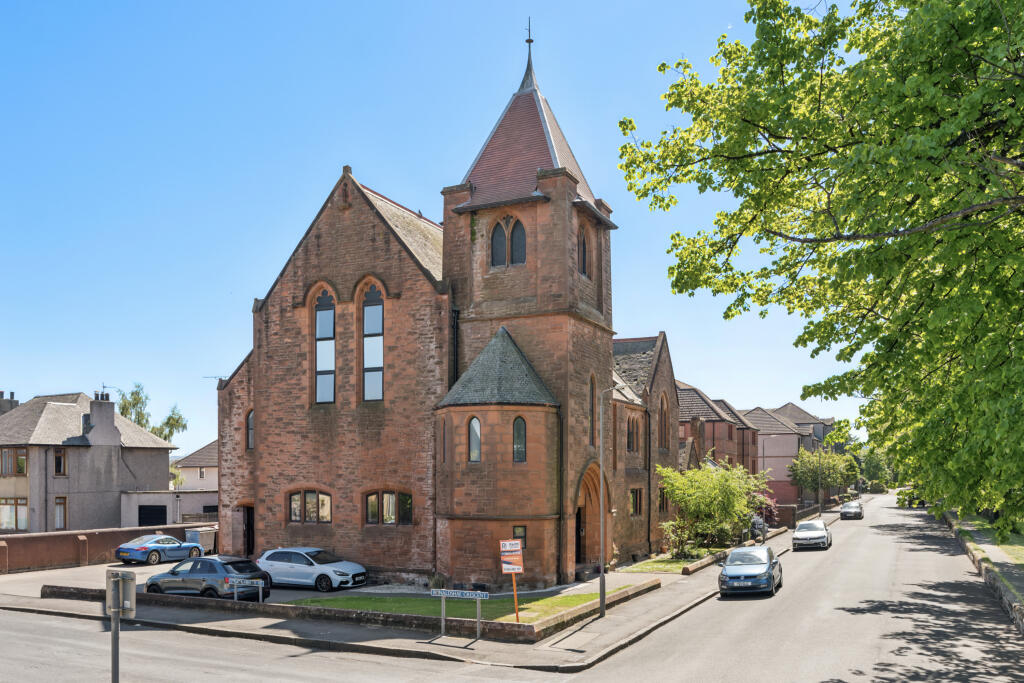 Main image of property: 13 Strathearn Court, Grangemouth, FK3