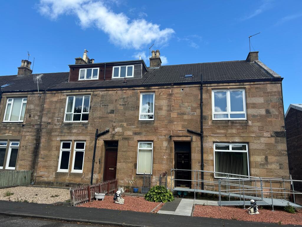 Main image of property: 10A  Paris Street, Grangemouth, FK3