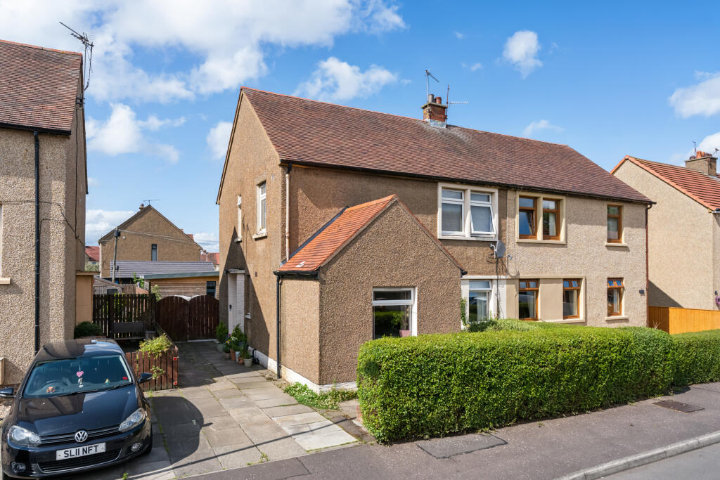 Main image of property: 14 Montgomery Street, Grangemouth, FK3