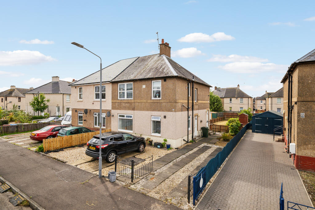 Main image of property: 52 Cedar Street, Grangemouth, FK3