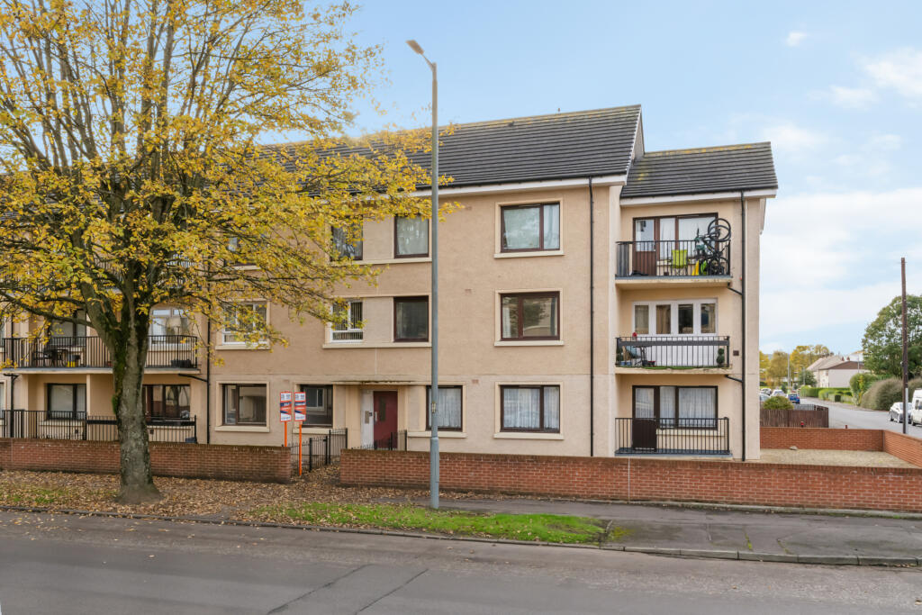 Main image of property: 94 Central Avenue, Grangemouth, FK3