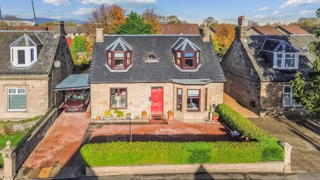 Main image of property: 61 Bo'ness Road, Grangemouth, FK3