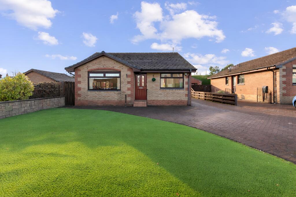 Main image of property: 3 Stuart Grove, Grangemouth, FK3