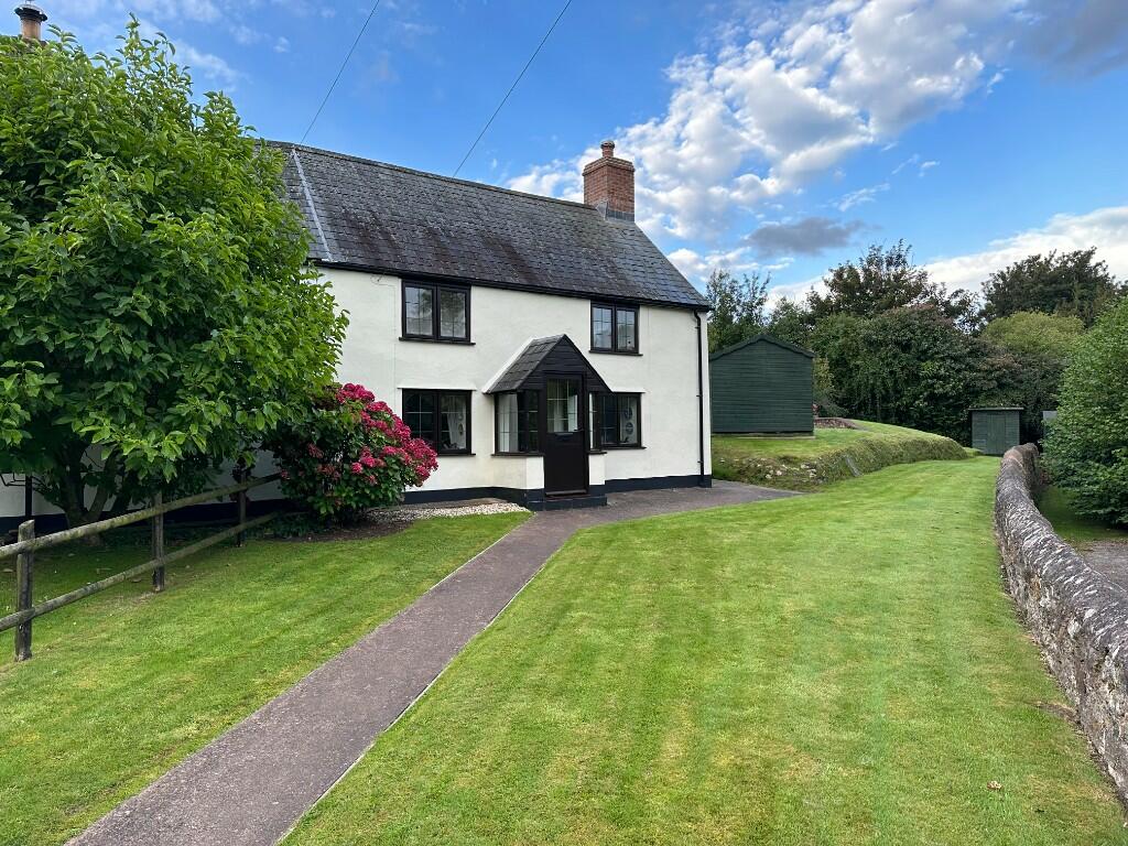 3 bedroom end of terrace house for sale in Washford , TA23