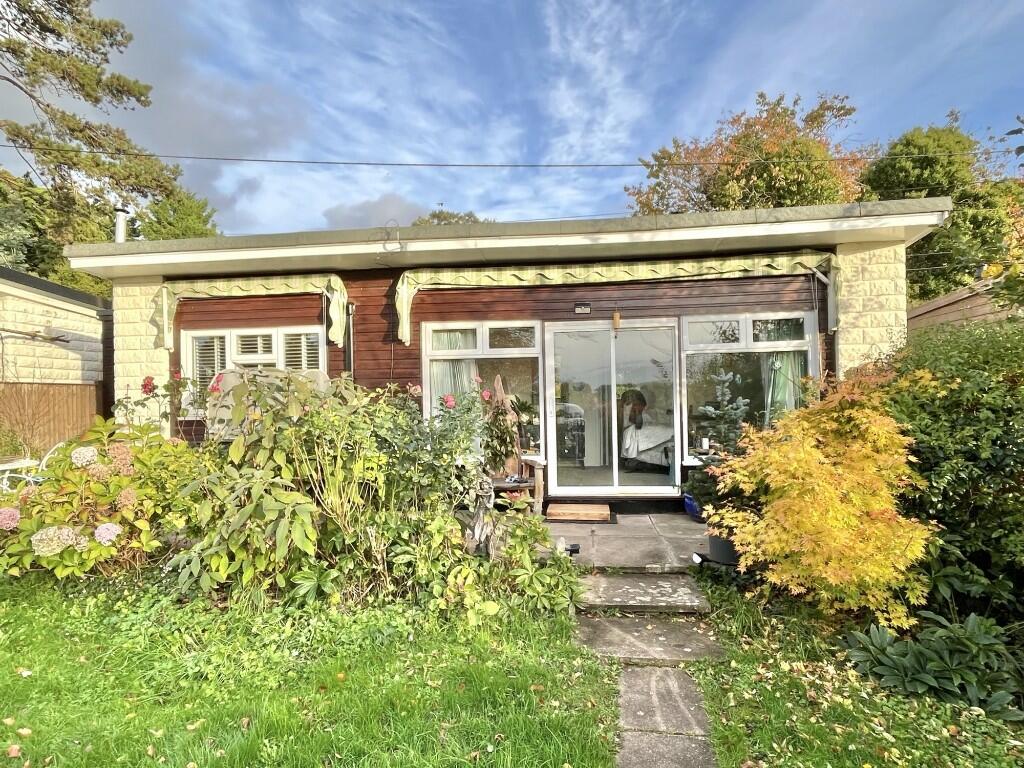 2 bedroom chalet for sale in Cleeve Park, TA24