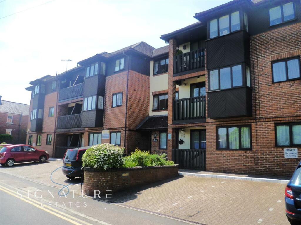 Main image of property: Cotterells, Hemel Hempstead