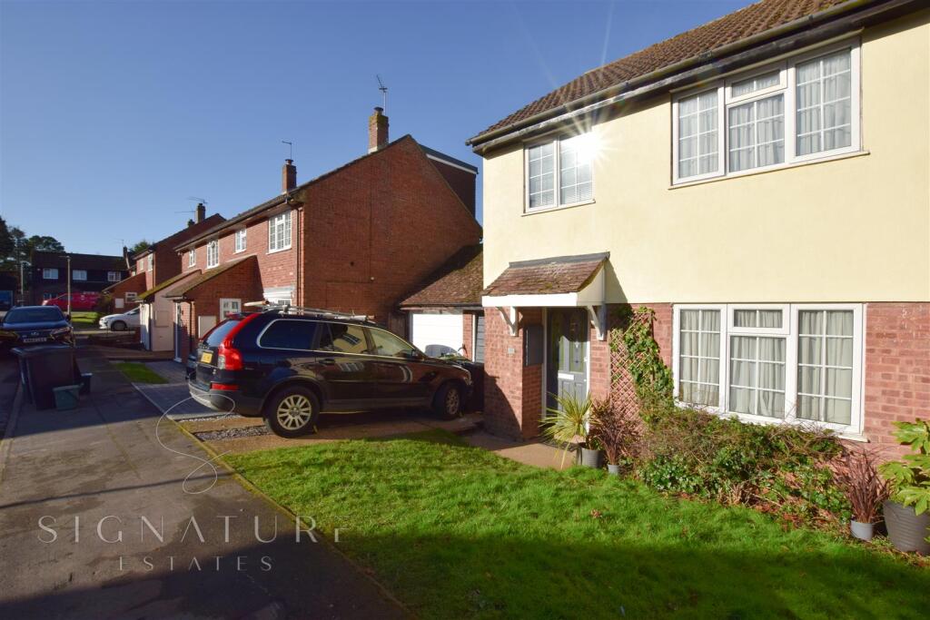 Main image of property: Claverton Close, Bovingdon, Hemel Hempstead