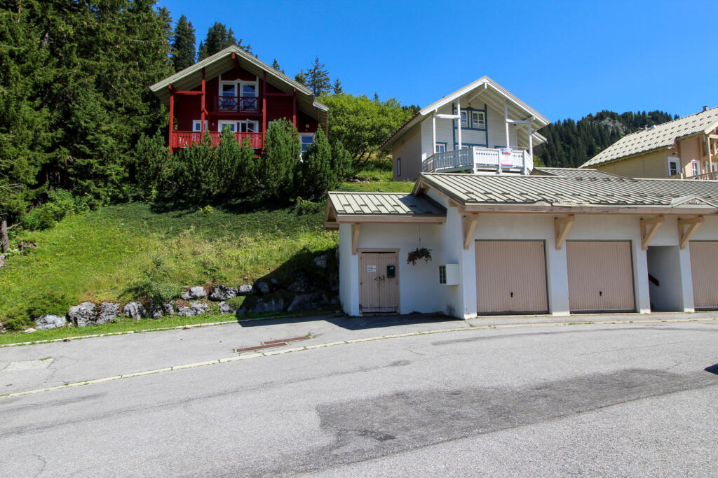 Main image of property: 74300 flaine