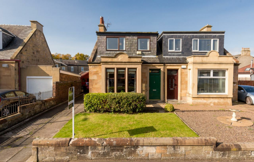 3 bedroom semidetached house for sale in Clarendon, 6 Abbotsgrange