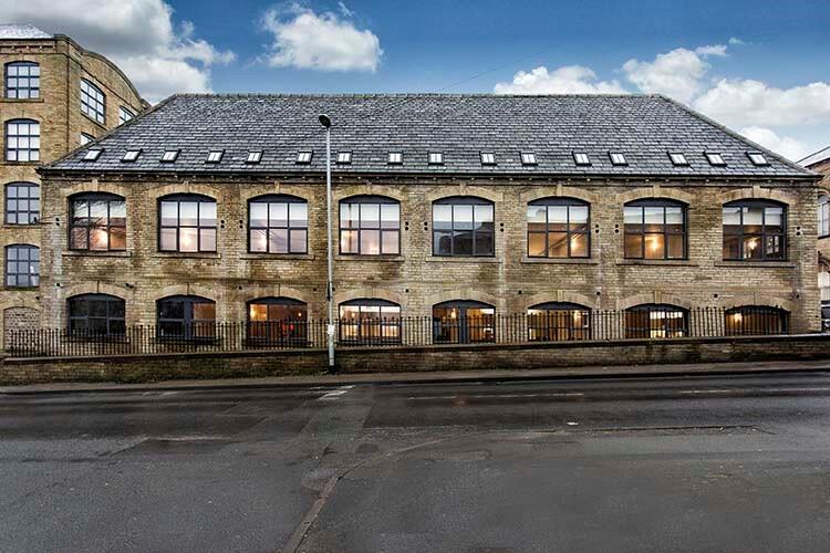 2 bedroom apartment for rent in Upper Blakeridge Lane, Batley, West