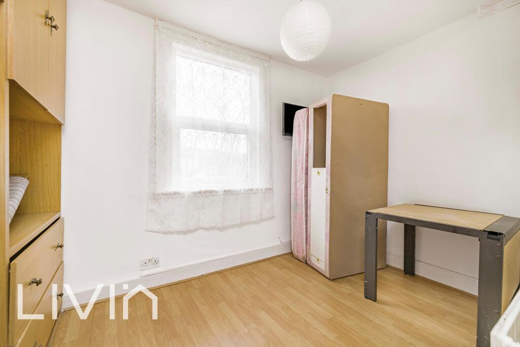 Additional property image - Woodville Road, Thornton Heath, Greater London