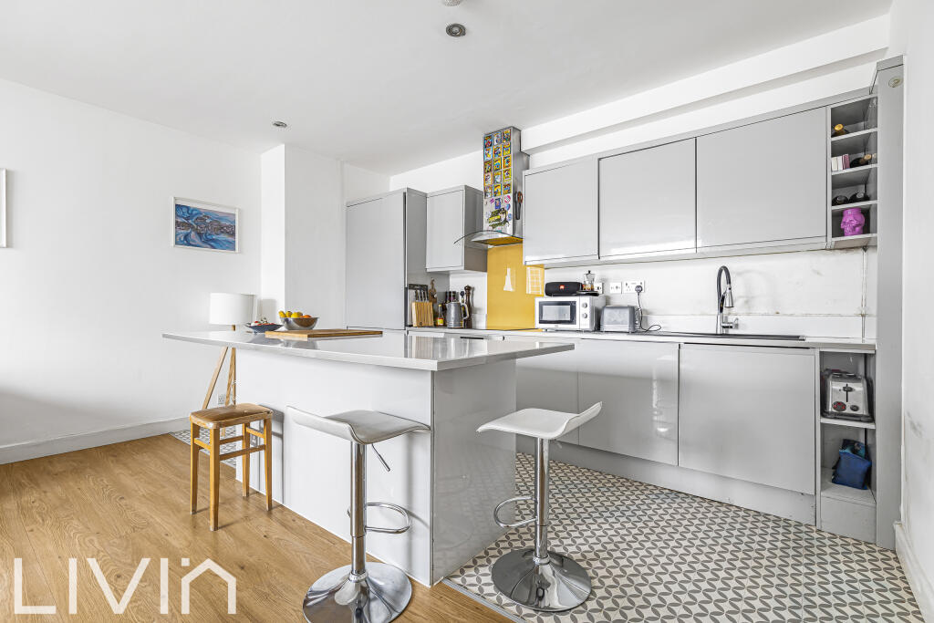 2 bedroom flat