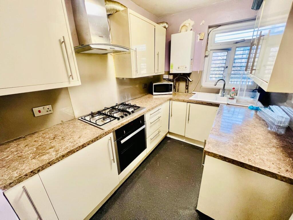 Main image of property: Harrogate Road, Bradford, West Yorkshire, BD2