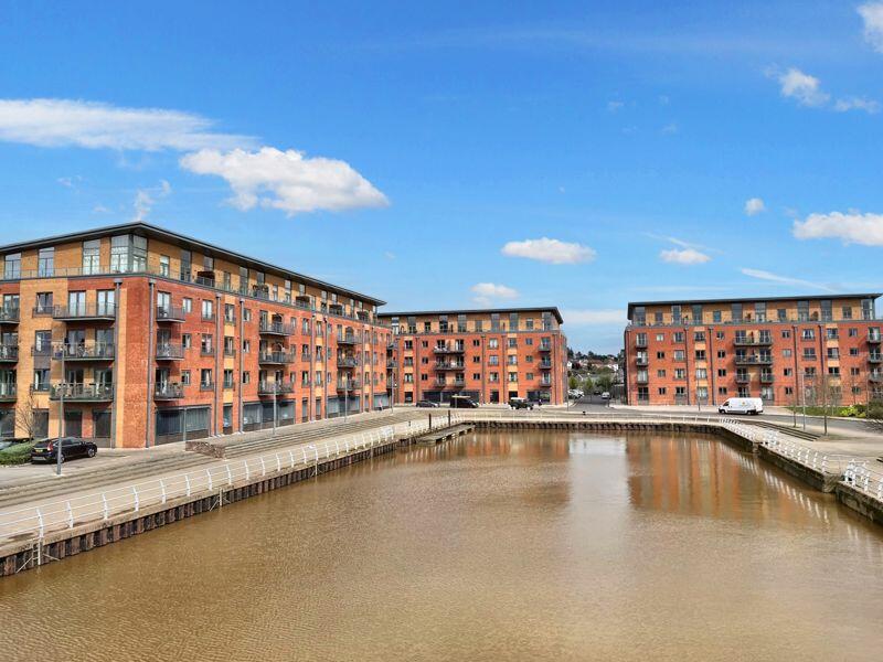 1 bedroom apartment for sale in Woodhouse Close, Worcester, WR5