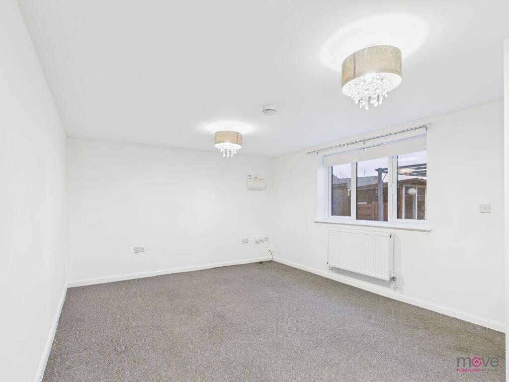 Main image of property: Hollymount, Worcester, WR4