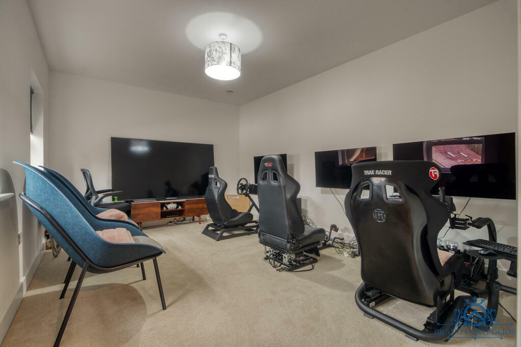 Additional property image - Chalk Street, CM3