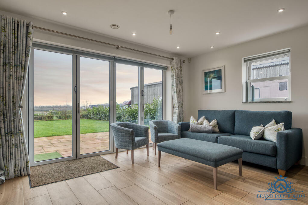 Additional property image - Chalk Street, CM3